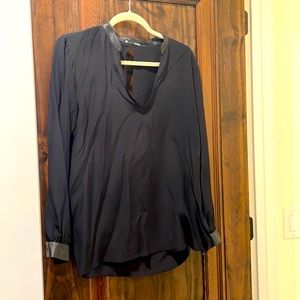 Blouse silky with leather detail